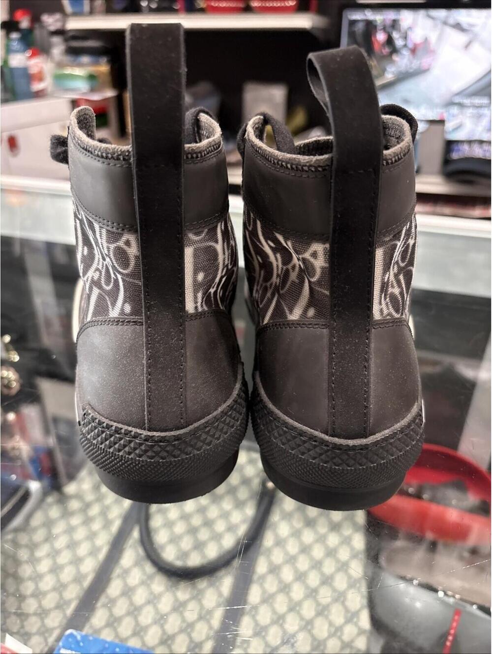 Men’s Dior High Top Luxury Shoes - Picture 2 of 5